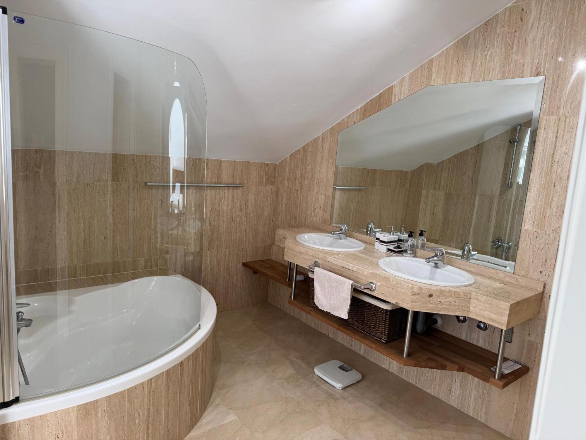 Piso-Lechuza Elviria Marbella 2 Apartment Ngoại thất bức ảnh